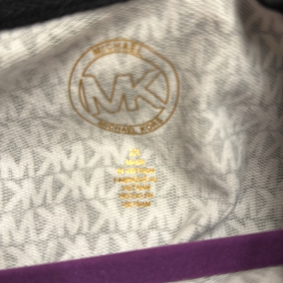 NWOT Michael Kors 3/4 Zip Top - 2x - Picture 7 of 9